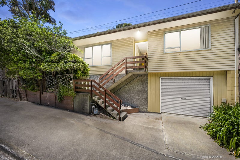 457A Ohiro Road, Brooklyn, Wellington - Carousel 1