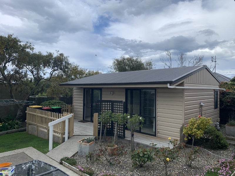 21 Isadore Road, Saint Clair, Dunedin - Carousel 1