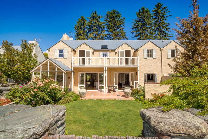 3 Chalmers Close, Arrowtown, Arrowtown - Carousel 1