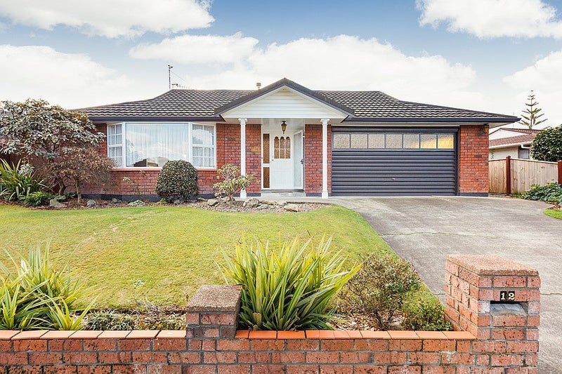 12 Aintree Crescent, Awapuni, Palmerston North - Carousel 1