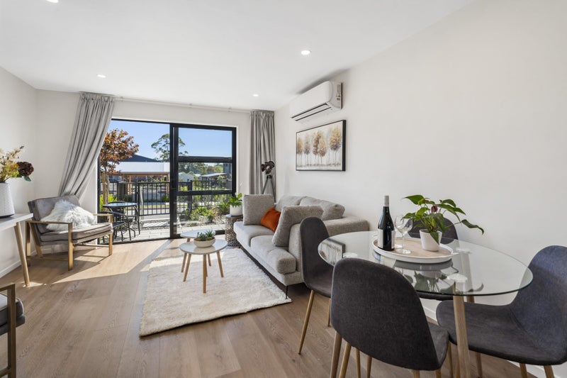 53 Jabuka Street, Glen Eden, Auckland - Carousel 1