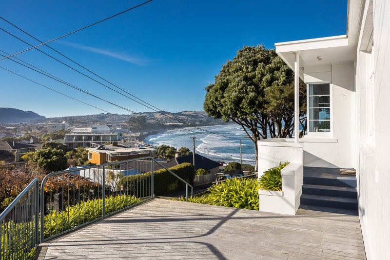 19 Cliffs Road, Saint Clair, Dunedin - Carousel 1