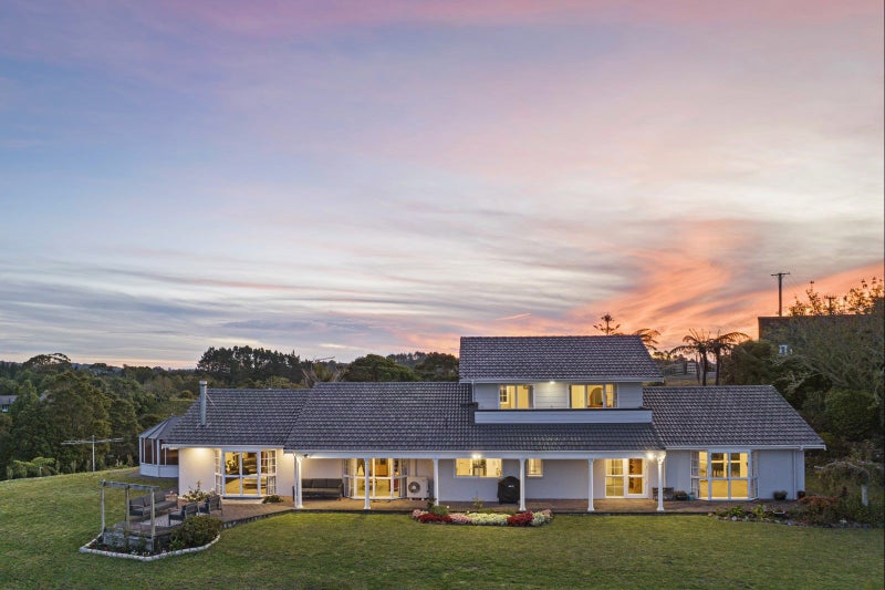 34 Cherrington Road, Papakura - Carousel 1