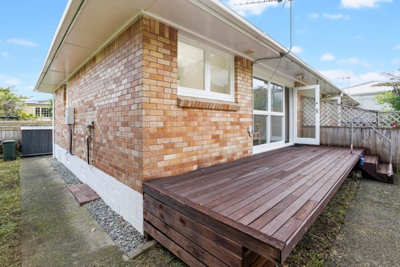 4/38 Kingsview Road, Mount Eden, Auckland - Carousel 1