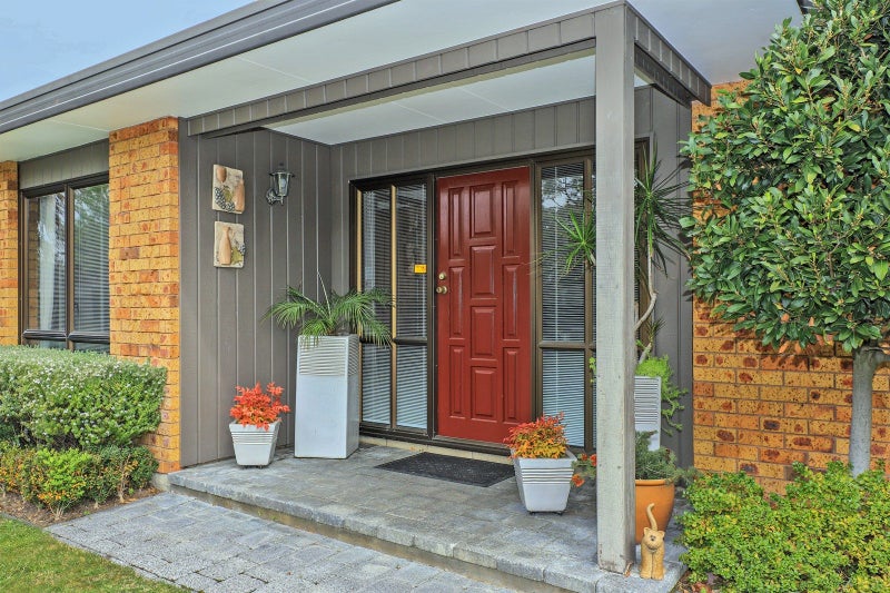 38 Kent Terrace, Taradale, Napier - Carousel 2