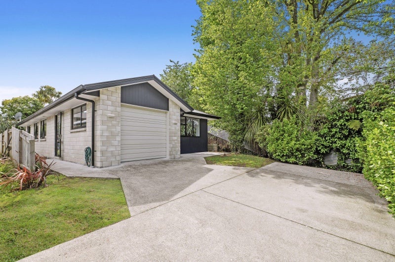 21E Park Road, Western Heights, Rotorua - Carousel 1