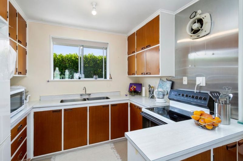 1/20 Porutu Street, Fairfield, Lower Hutt - Carousel 2