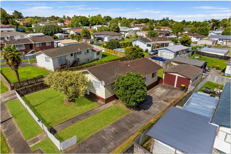 303 Roscommon Road, Clendon Park, Auckland - Carousel 2