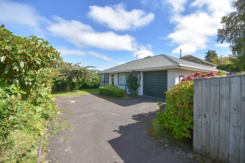 20A Jellicoe Crescent, Kaikorai, Dunedin - Carousel 13