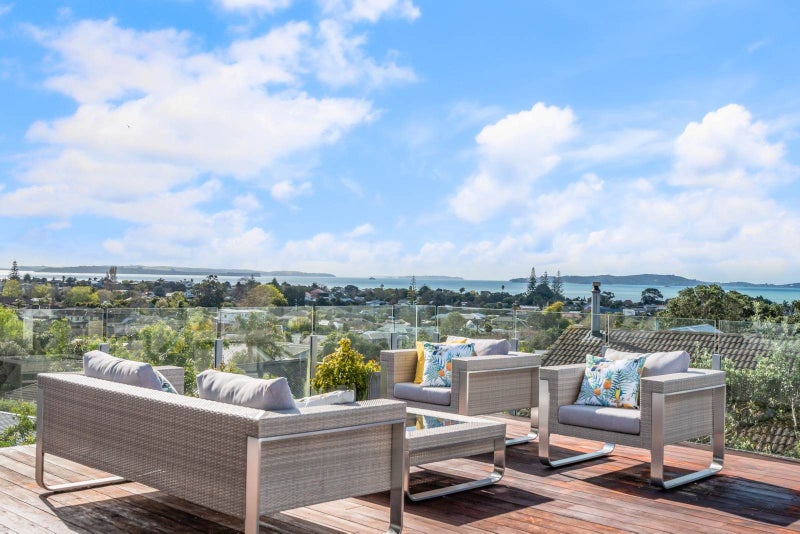 9 The Way, Beachlands, Auckland - Carousel 2