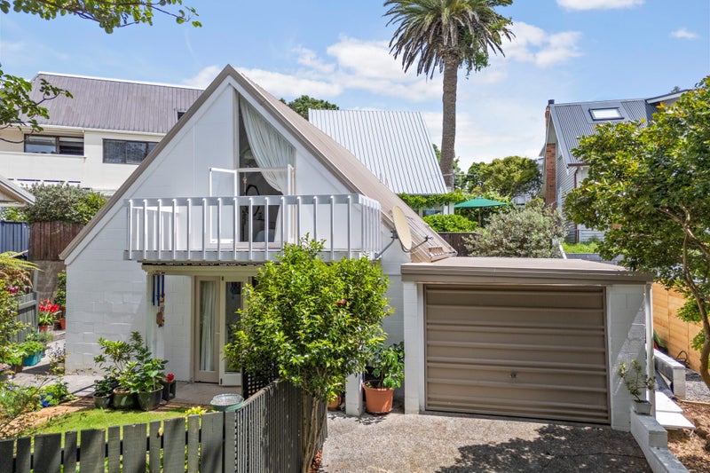 7/53 Vauxhall Road, Devonport, Auckland - Carousel 1