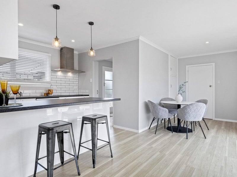 5 Teesdale Street, Burnside, Christchurch - Carousel 2