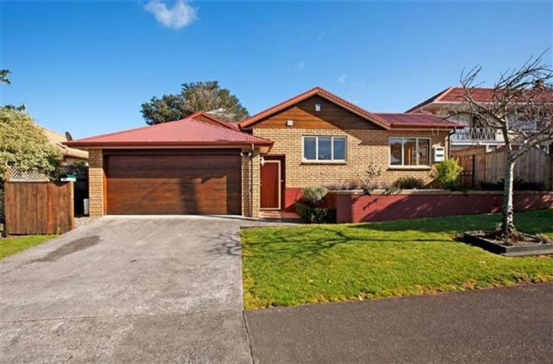 84A Tawa Road, One Tree Hill, Auckland - Carousel 1