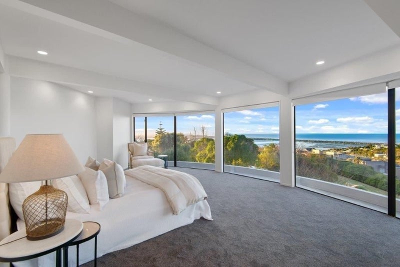 5 Ledger Lane, Mount Pleasant, Christchurch - Carousel 1