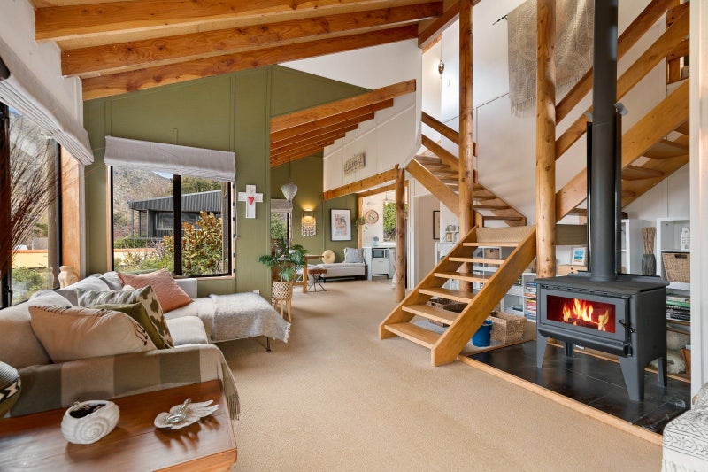 16 Moonlight Track, Arthurs Point, Queenstown - Carousel 50