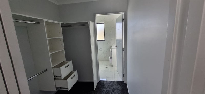 715C Massey Road, Mangere, Auckland - Carousel 11