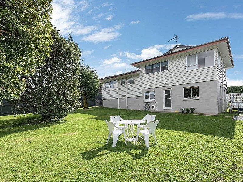115 Sandspit Road, Shelly Park, Auckland - Carousel 1