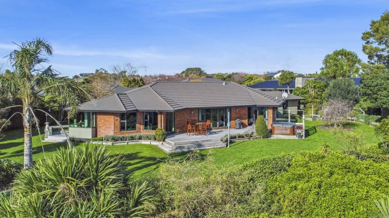 36B Shelter Grove, Frankleigh Park, New Plymouth - Carousel 18