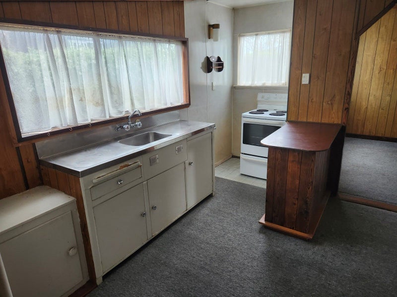 4 Coakley Street, Blaketown, Greymouth - Carousel 2