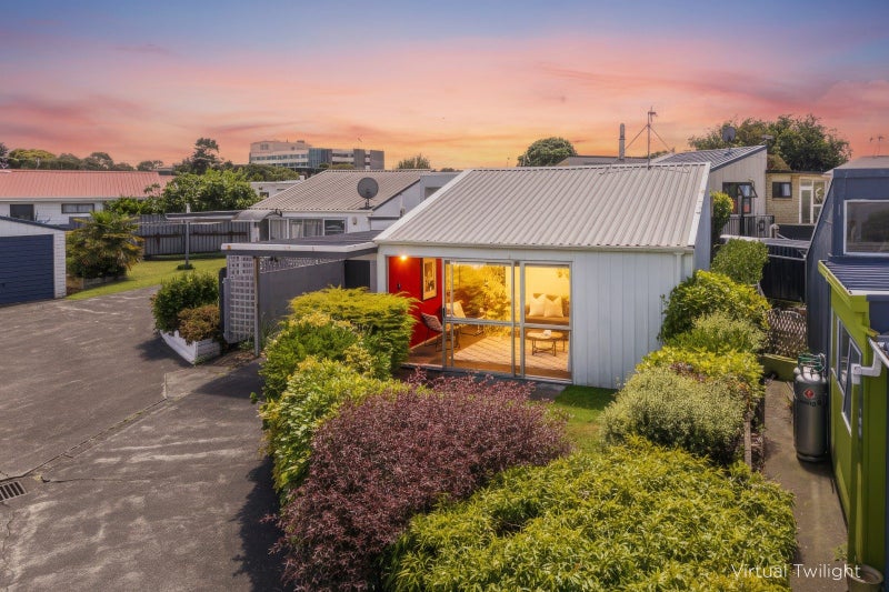 266B Taupo Quay, Gonville, Whanganui - Carousel 22