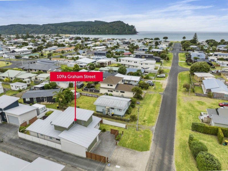 109A Graham Street, Whangamata - Carousel 21