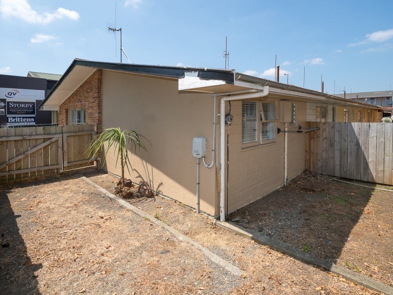230 Broadway avenue , Palmerston North, Palmerston North - Carousel 15