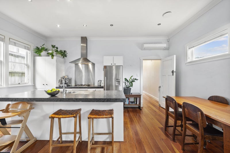 99A Freyberg Street, Lyall Bay, Wellington - Carousel 2