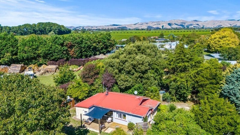 28 Knights Lane, Grovetown, Blenheim - Carousel 1