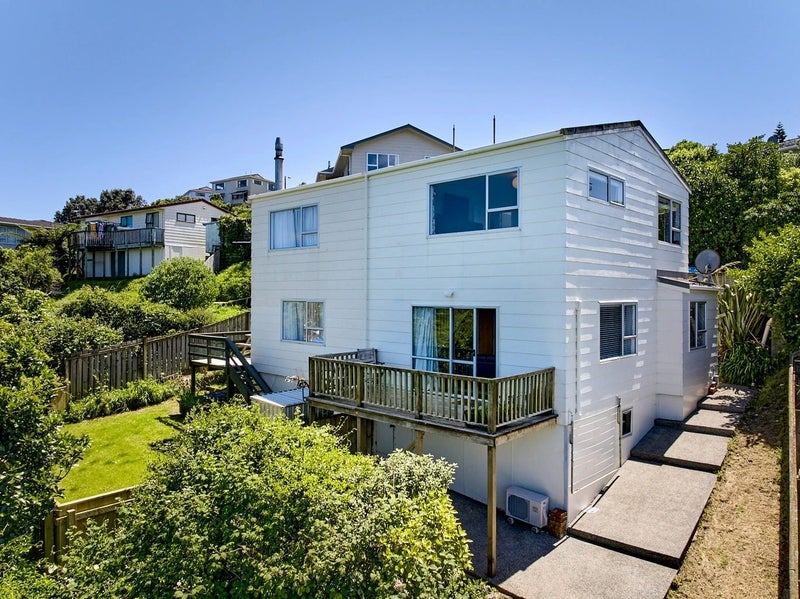 18A Cheltenham Terrace, Newlands, Wellington - Carousel 10