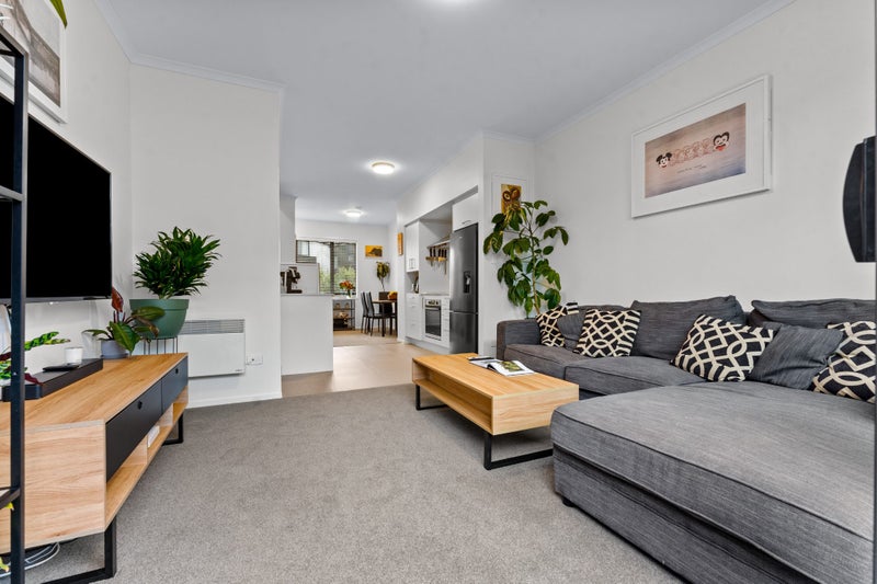 6 Hononga Lane, Northcote, Auckland - Carousel 1