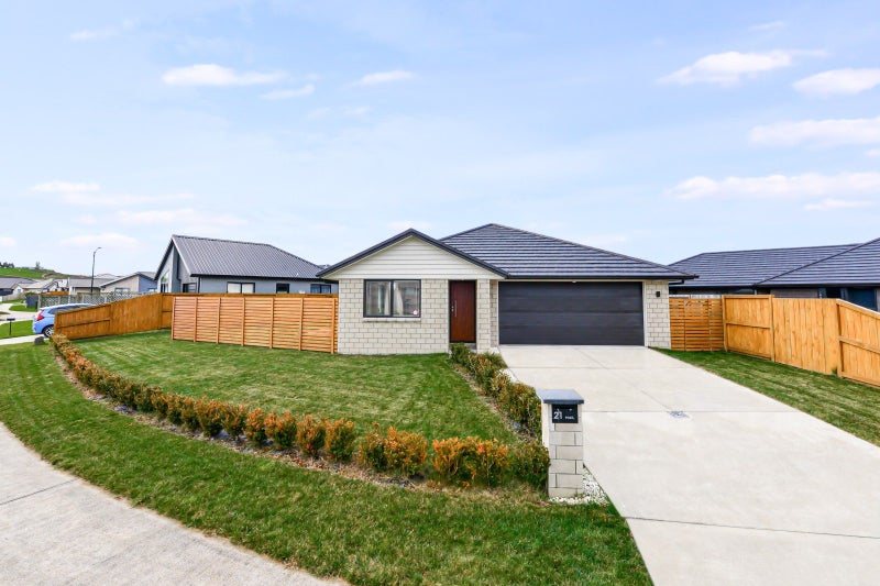 21 Keerangi Place, Rototuna North, Hamilton - Carousel 2