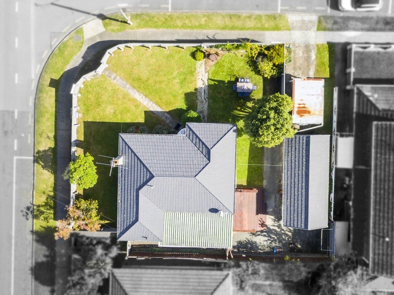 2 Oxford Crescent, Ebdentown, Upper Hutt - Carousel 20