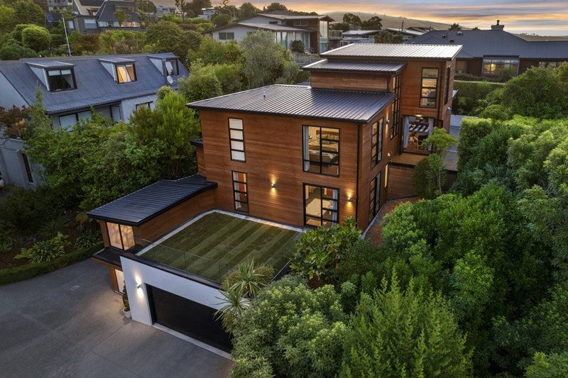 9B Janice Place, Mount Pleasant, Christchurch - Carousel 1