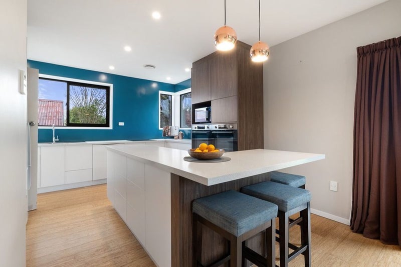 17 Warren Crescent, Hillmorton, Christchurch - Carousel 2