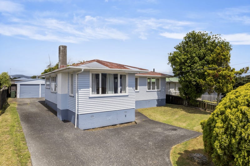 14 Statesman Street, Henderson, Auckland - Carousel 2