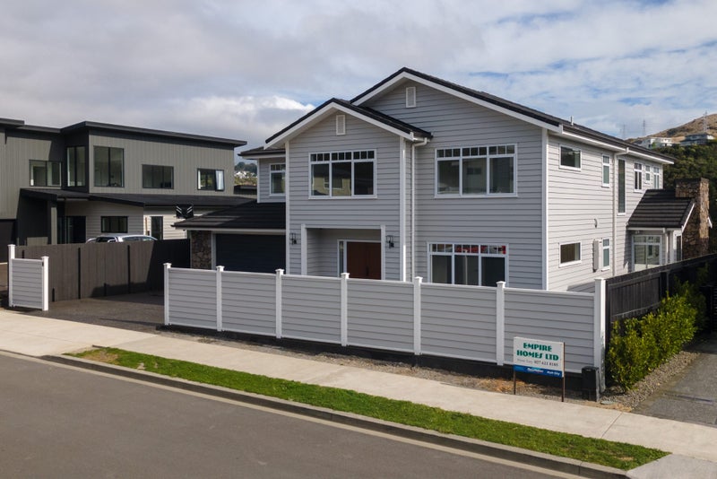 28 Farnworth Terrace, Churton Park, Wellington - Carousel 47