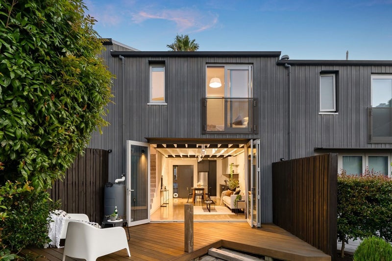 3 Foundries Lane, Freemans Bay, Auckland - Carousel 1