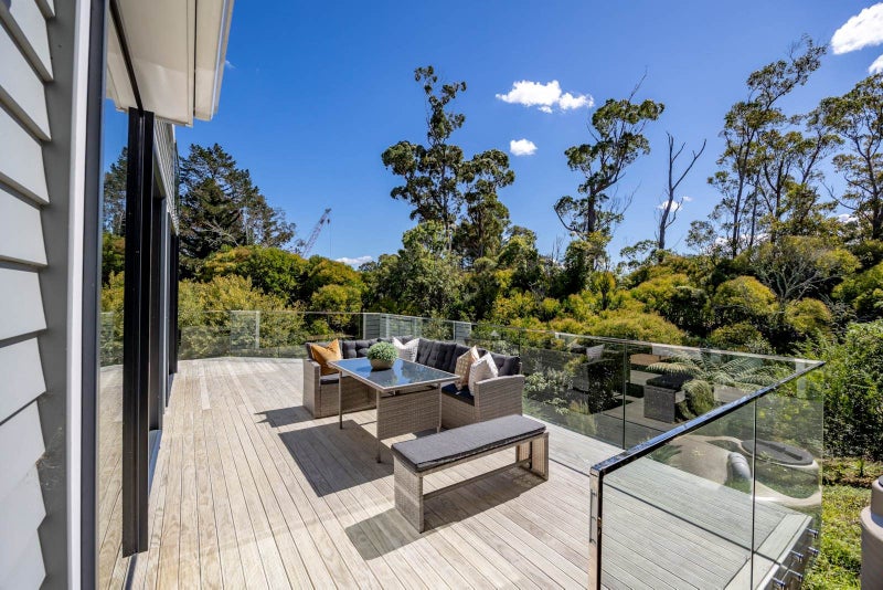 35 Chatham Avenue, Mount Albert, Auckland - Carousel 2