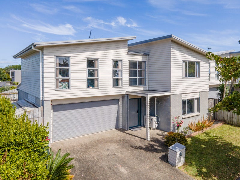 17 Birchlands Road, Flat Bush, Auckland - Carousel 1