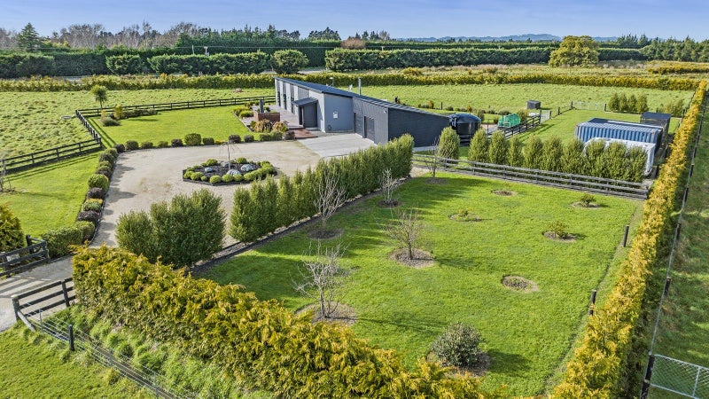 756 Ridgens Road, Christchurch - Carousel 1