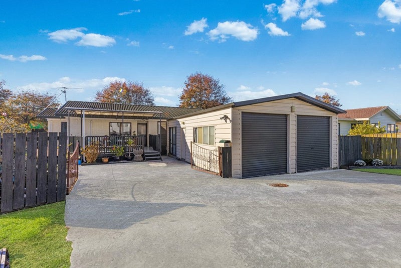 26 Janese Place, Weymouth, Auckland - Carousel 1