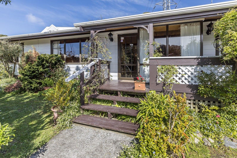 28 John Witton Drive, Crofton Downs, Wellington - Carousel 2