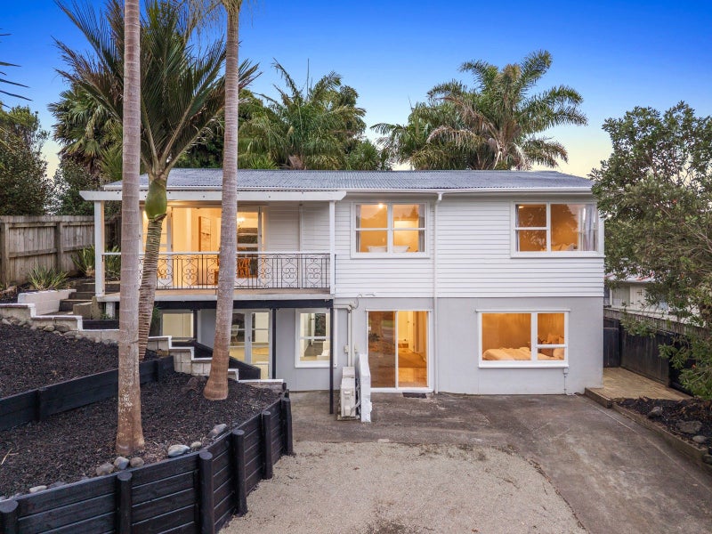 42 Lauderdale Road, Birkdale, Auckland - Carousel 1