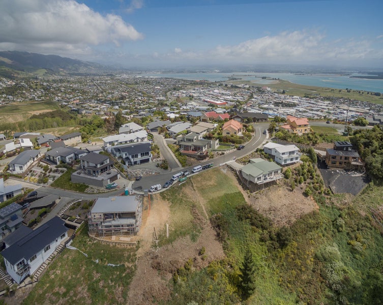 9 Istana Place, Britannia Heights, Nelson - Carousel 2