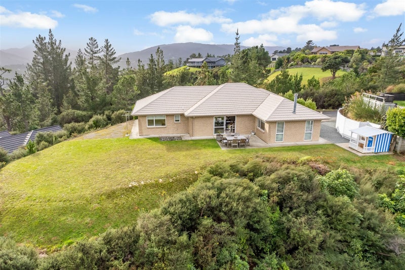 7 McKenzie Way, Timberlea, Upper Hutt - Carousel 1