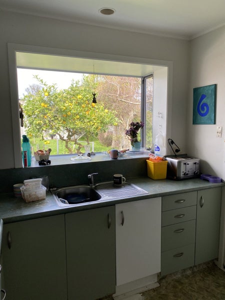 6 Carlson Crescent, Silverdale, Hamilton - Carousel 2