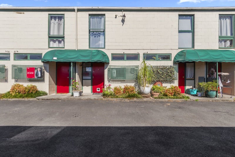 8/1 Coates Street, Hamilton East, Hamilton - Carousel 2