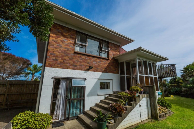 95 Clovelly Road, Bucklands Beach, Auckland - Carousel 2