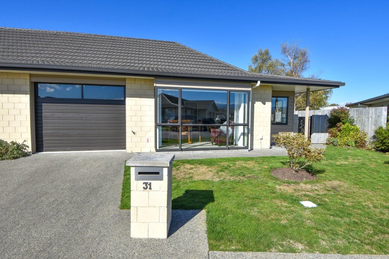 31 Ashmore Park Road, Carterton, Carterton - Carousel 14
