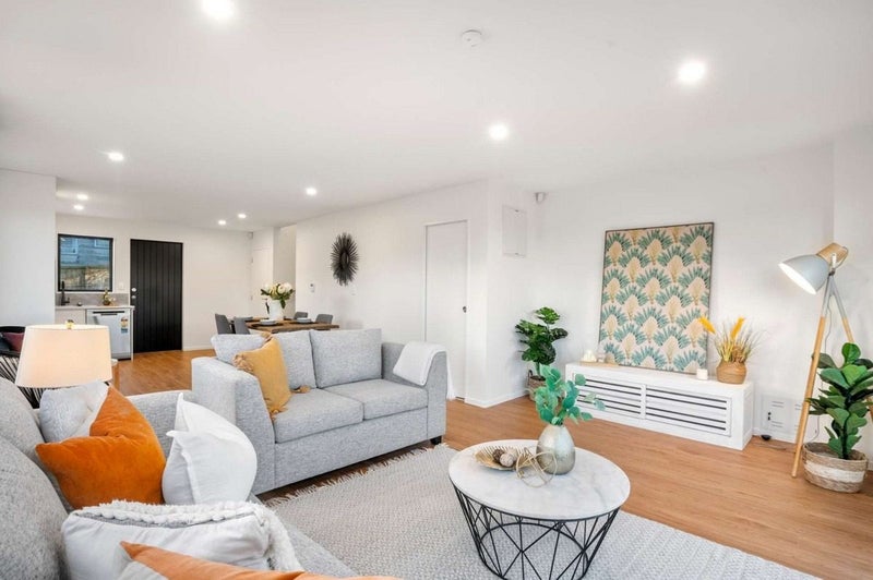 1F Bellville Drive, Clendon Park, Auckland - Carousel 2